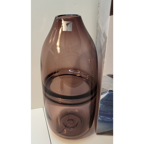 Casamotion Hand Blown Decorative Glass Vase - Picture 2 of 9